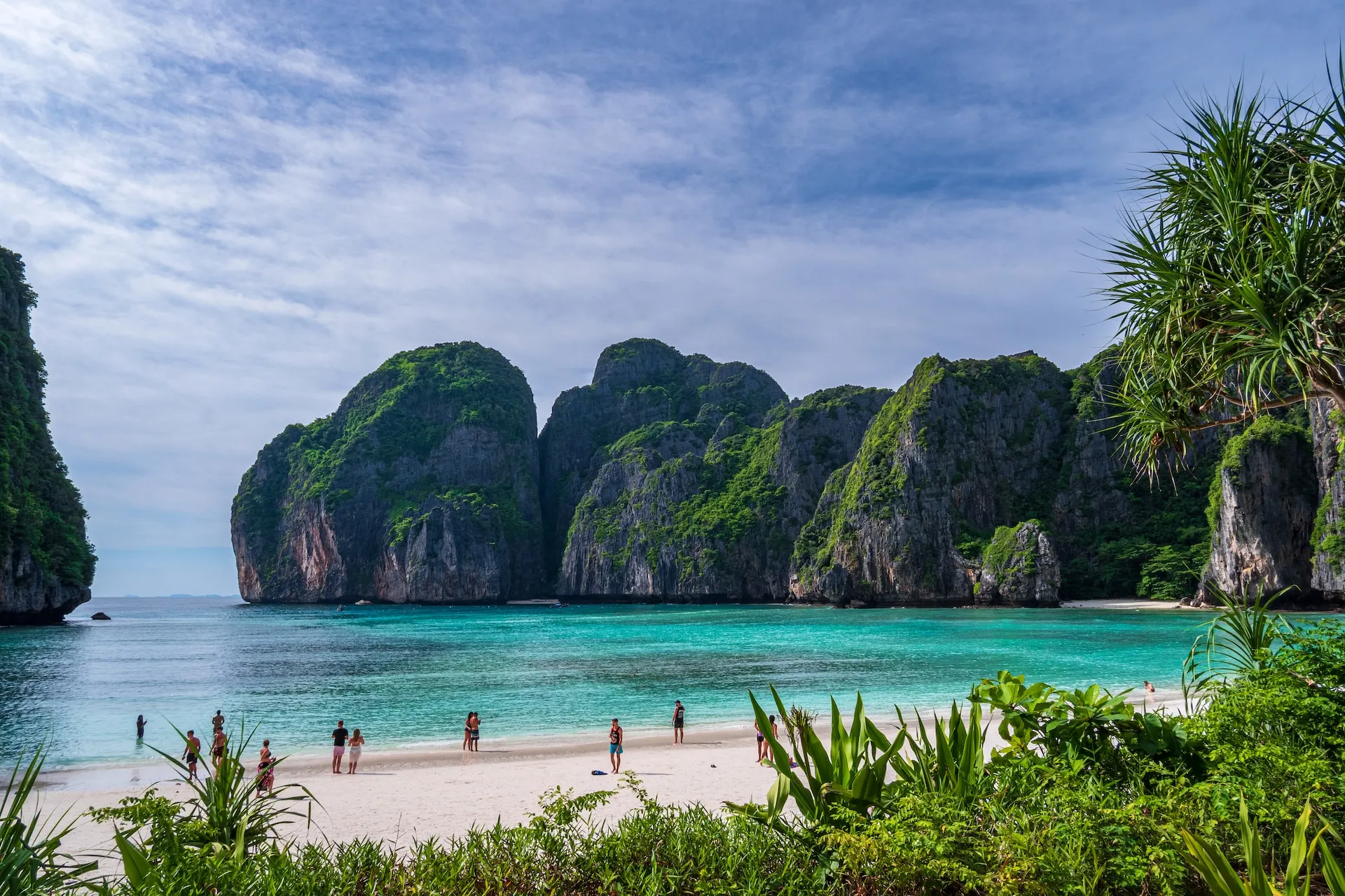 Bucket List Adventures and Hidden Gems in Thailand